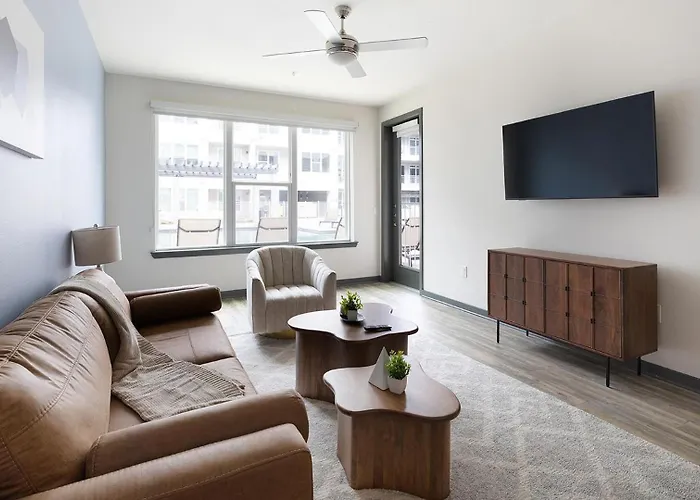 Landing Beautiful 1bd Gym Game * Fort Worth
