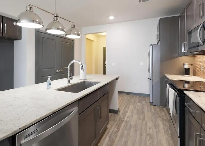 Apartment Landing Beautiful 1bd Gym Game