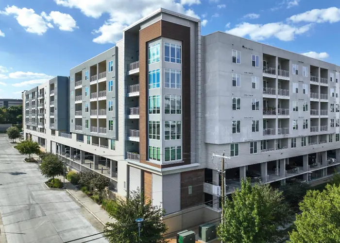 Landing Beautiful 1bd Gym Game * Fort Worth