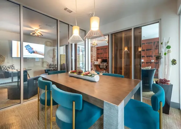 Landing Beautiful 1bd Gym Game * Fort Worth