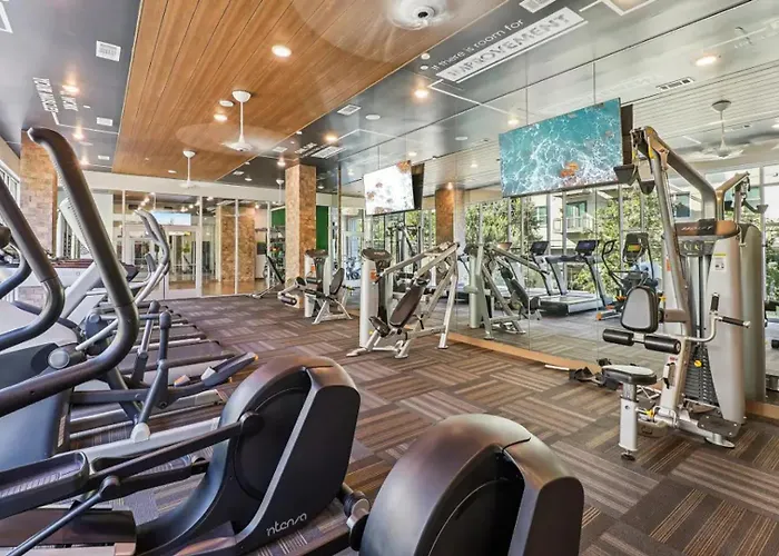 Landing Beautiful 1bd Gym Game * Fort Worth