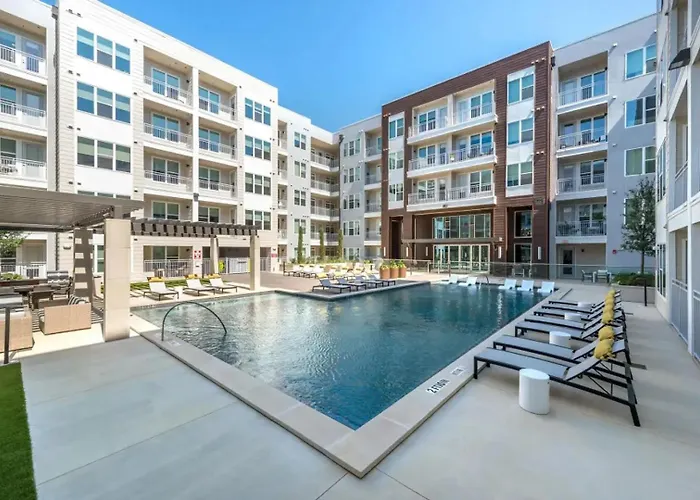 Landing Beautiful 1bd Gym Game Apartment Fort Worth