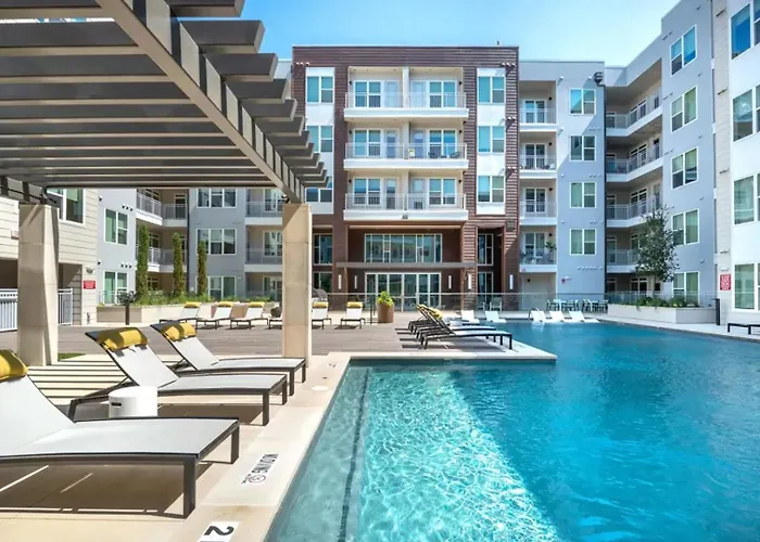 Landing Beautiful 1bd Gym Game Apartment