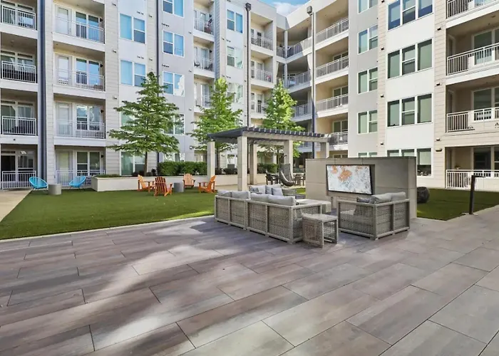 Landing Beautiful 1bd Gym Game Apartment