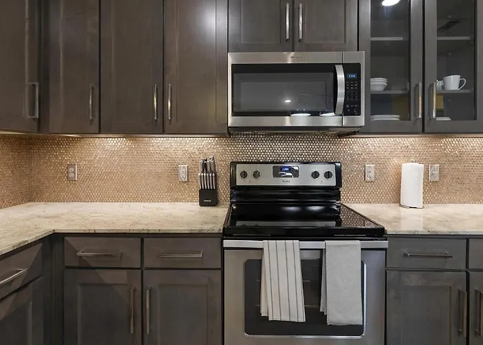 Landing Beautiful 1bd Gym Game Fort Worth