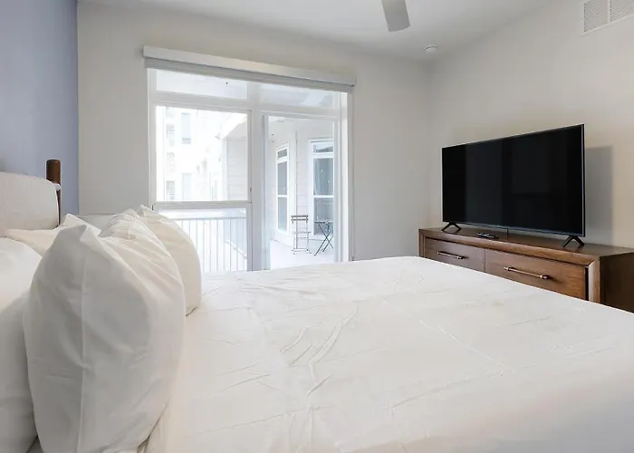 Landing Beautiful 1bd Gym Game Fort Worth