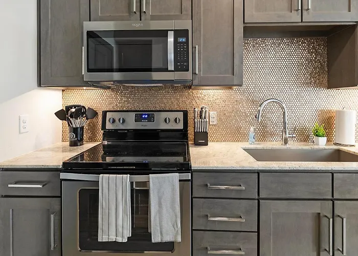 Landing Beautiful 1bd Gym Game Apartment Fort Worth
